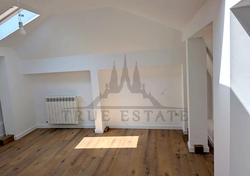 Apartament cu 5 camere in vila cu loc de parcare in curte zona Barbu Vacarescu