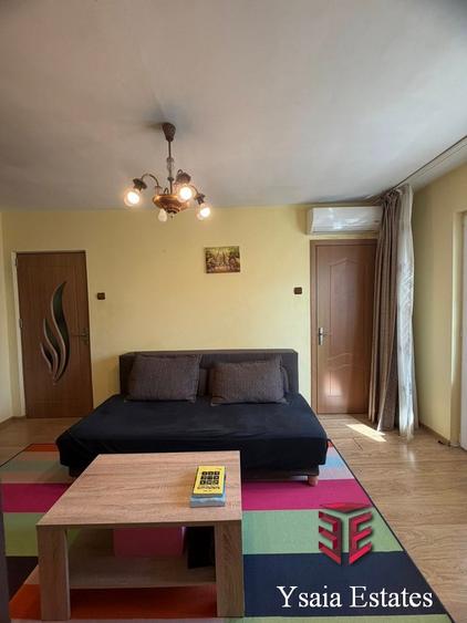 CIRESICA - STRADAL - 3 CAMERE LA VANZARE - MOBILAT SI UTILAT COMPLET -