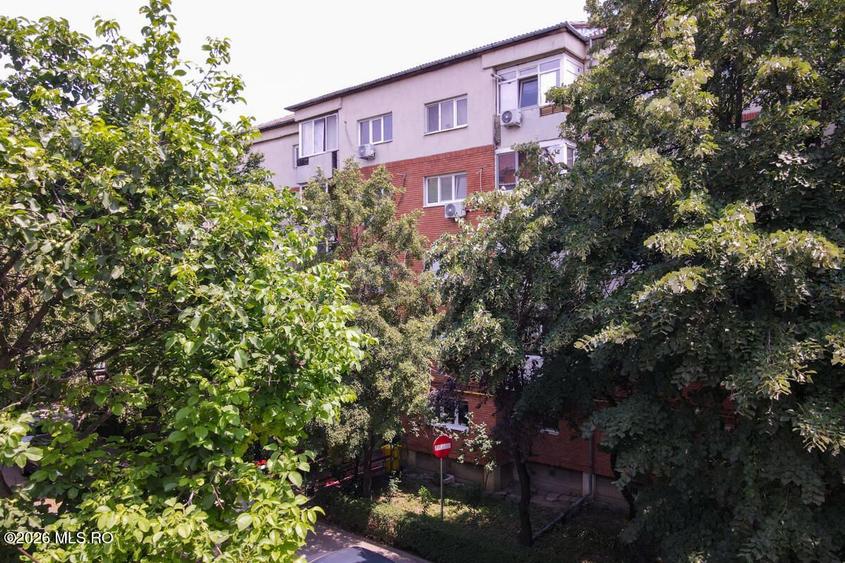 Mircea Cel Batran - 3 Camere, Decomandat, 2 Bai, Centrala