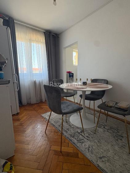 Vand apartament 3 camere, 2 bucatarii Calea Sagului - 7
