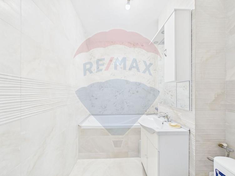 Apartament 3 camere decomandat, complet renovat - Metrou Lujerului