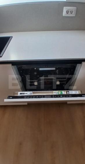 Penthouse exclusivist cu terasă panoramică, jacuzzi și saună!