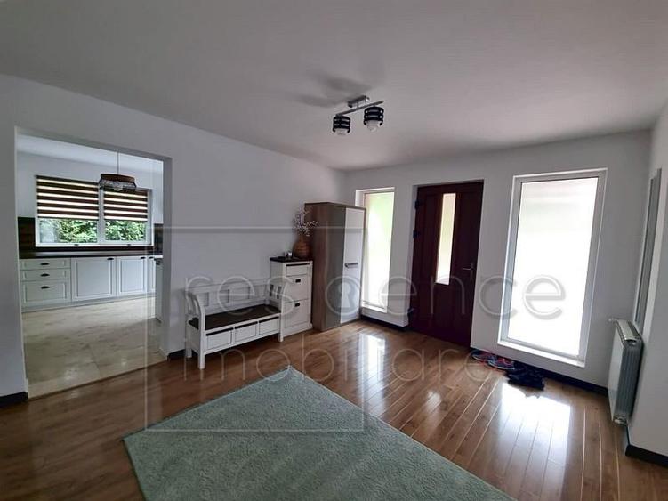 Pet friendly! Casa spatioasa cu 5 camere, Europa+2 Garaje
