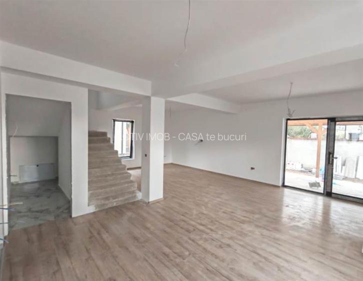 Vanzare - Casa individuala - Vila P+1+M - Prelungirea Ghencea - Margelelor -