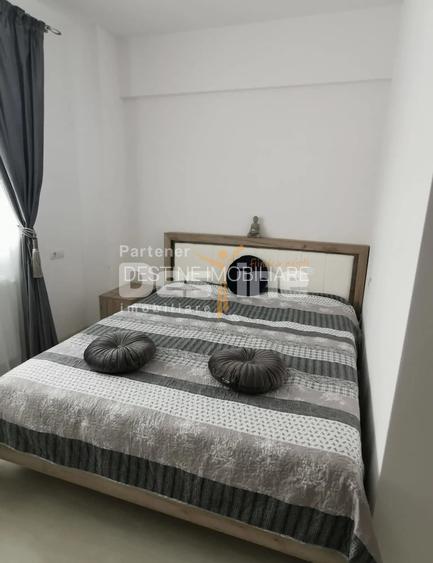 Apartament cu 2 camere 50 mp,  cu loc  de  parcare  inclus,  situat in Tractorul - 3