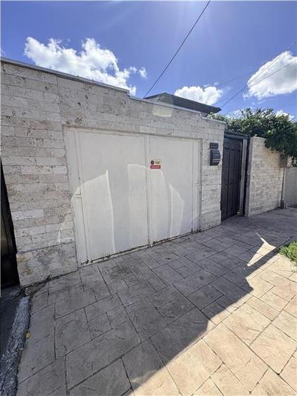 Casa 4 Camere de Vanzare - Zona Coiciu