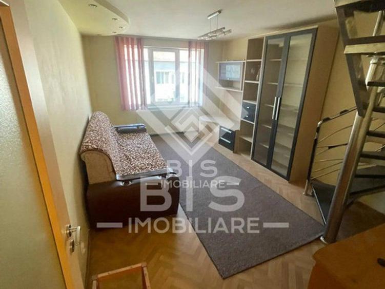 Apartament 4 camere scara interioara