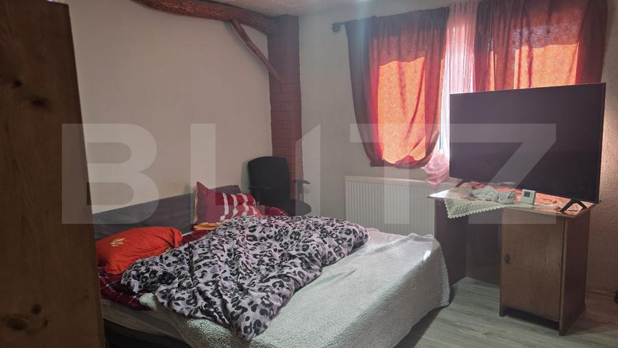 Casa 5 camere, 300 mp, zona UNIO