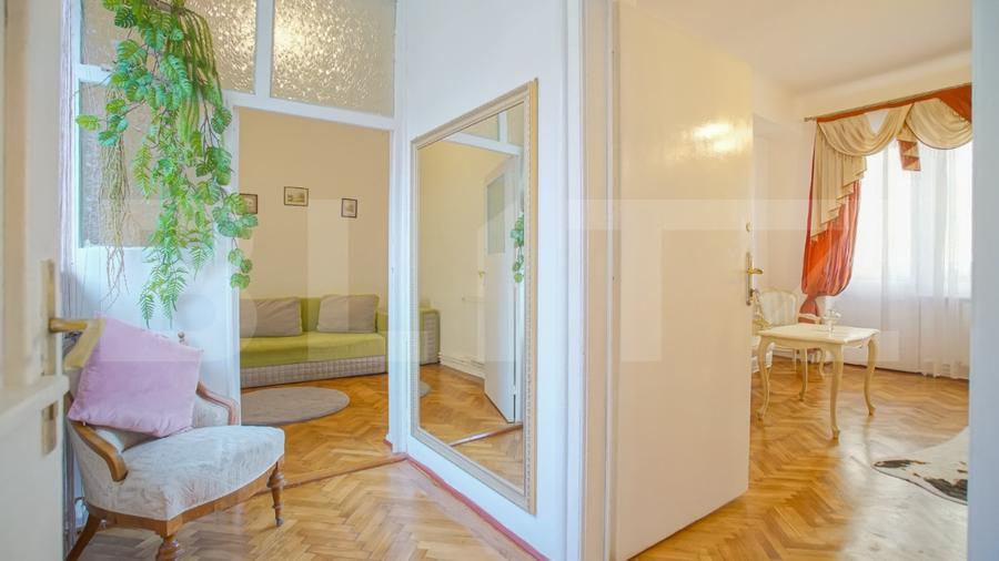 Apartament in vila , 3 camere Zona Centrala cu pivnita , baie ,balcon mare