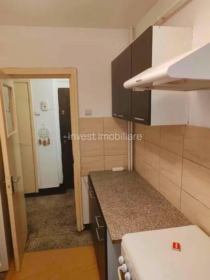 Apartament 2 camere-55 mp-etaj 1-Podu Ros-Piata Nicolina