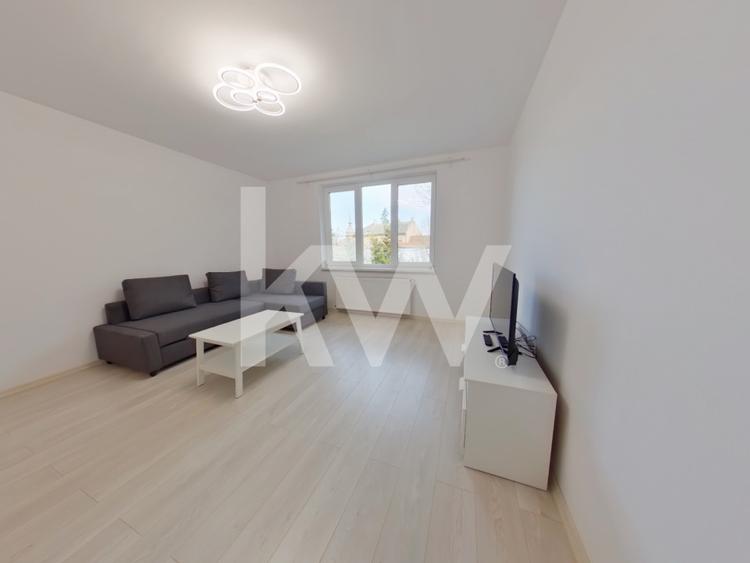 Închiriere apartament cu 2 camere, renovat si spatios- Strada Lungă