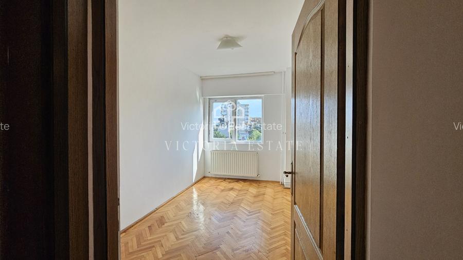Apartament de vanzare, 3 camere decomandat.Republicii - 3