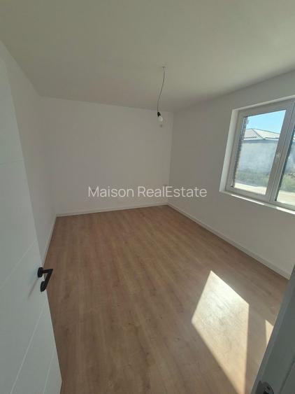CASĂ NOUĂ ÎN TUNARI | 4 CAMERE | CURTE 250MP | 140000 € + Tva