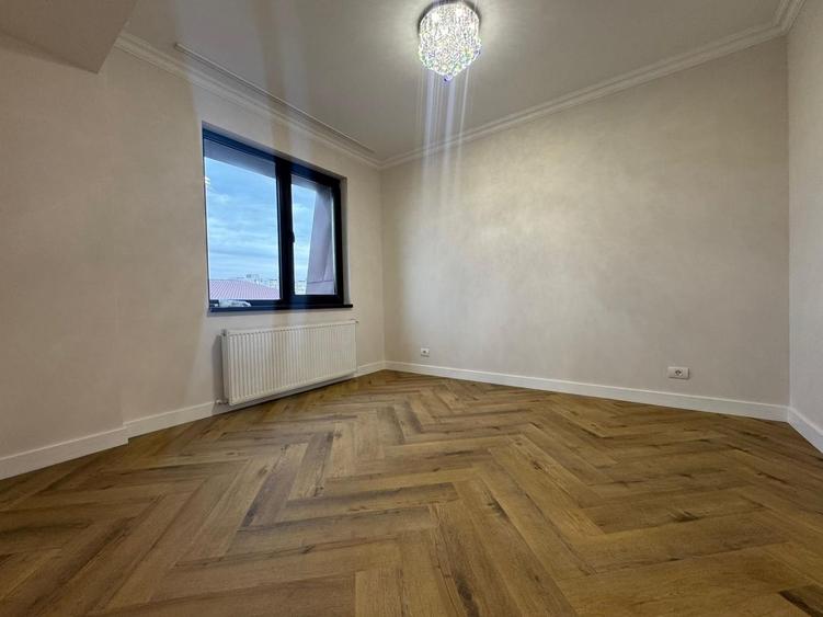 3 Camere|| Domenii - Bloc Boutique Nou