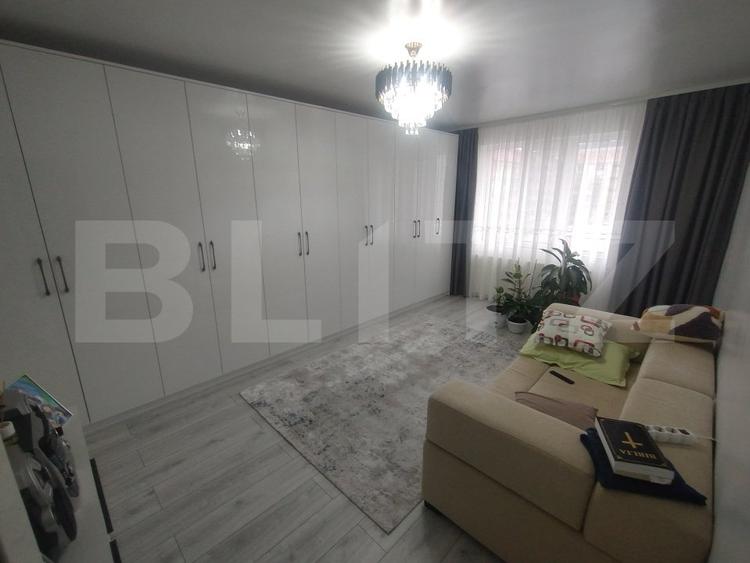 Apartament 2 camere,48mp,decomandat,etaj 3,zona centrala Nasaud