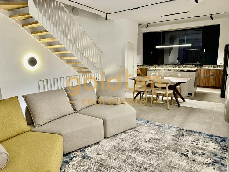 TOWNHOUSE/AVALON/6 CAMERE/PORSCHE PIPERA/PET FRIENDLY/2 PARCARI/ROND OMV
