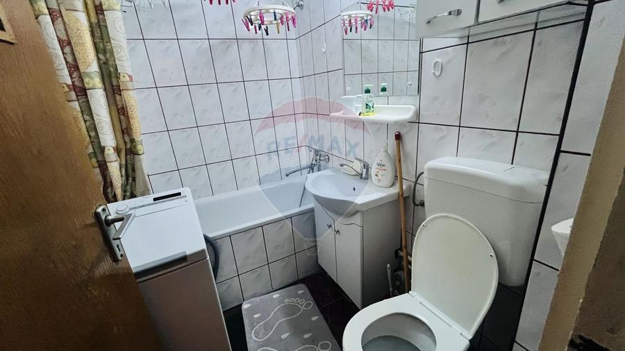 Apartament cu 2 camere de vânzare în zona Rogerius