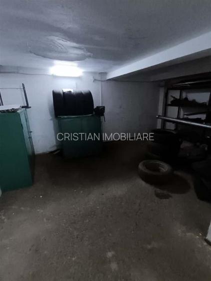 Hala 190 mp, D+P din boltari, intre Garii si C.Galati - 5