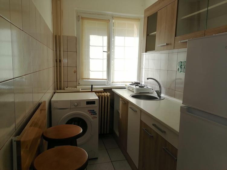 Inchiriez apartament cu centrala proprie - 5