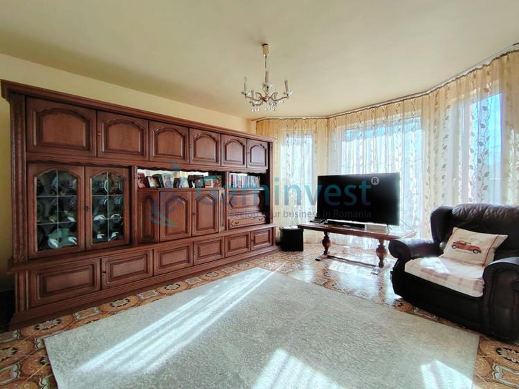 Vila cu teren de 2800 de mp de vanzare in Santandrei, Bihor, Romania
