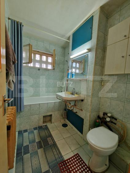 Apartament cu 3 dormitoare, 2 bai, boxa mare, parter inalt, balcon, Manastur