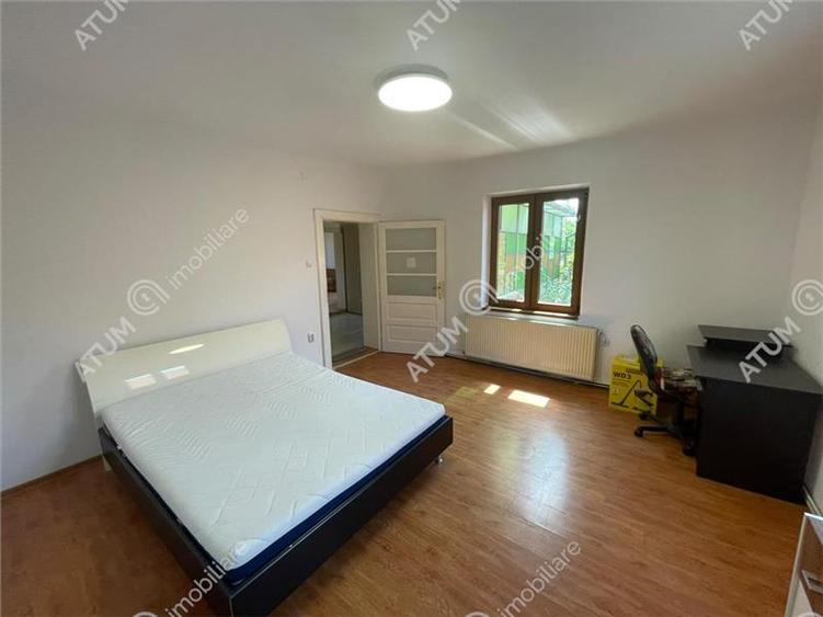 Apartament 3 camere decomandate curte comuna din zona Tiglari Sibiu