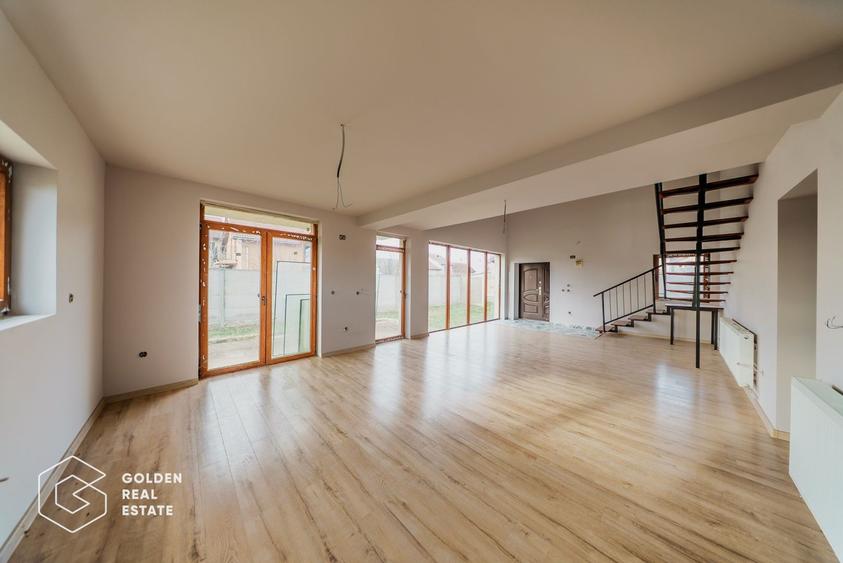Casă P+M, teren 450 mp, in Pecica cartier Europa Grand Village