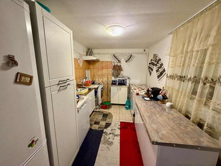 Casă cu teren si demisol In Tifesti - 6