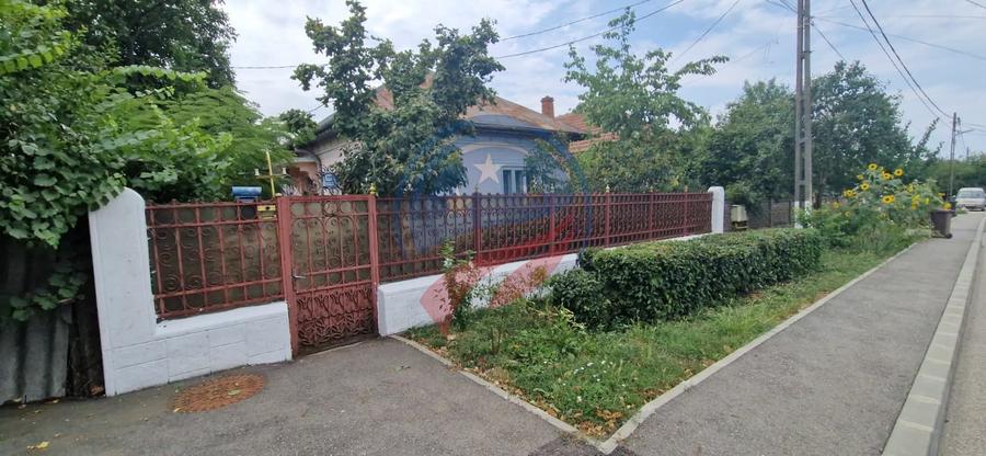 Casă parter cu teren generos de 595 mp, în Șimnicul de Jos – Craiova