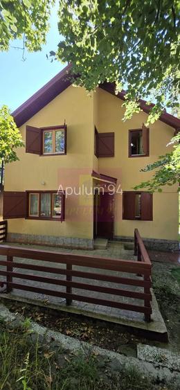 Vila cu 4 camere de vanzare in Busteni - 26