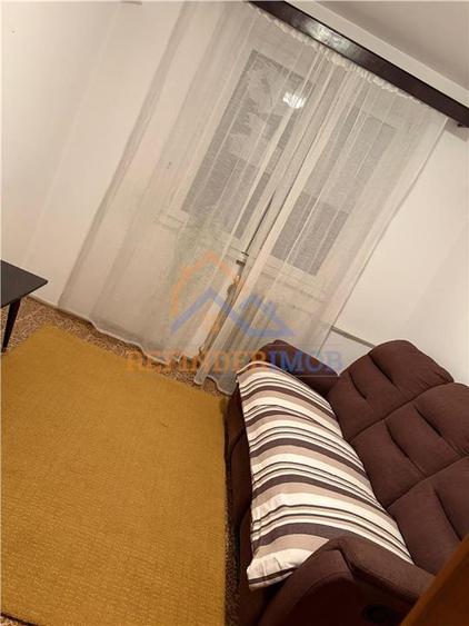 Tineretului – 3 camere decomandat, etaj 6/10, lângă parc
