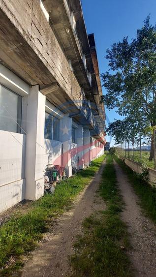 Proprietate industrială versatilă – ideală pentru investiții