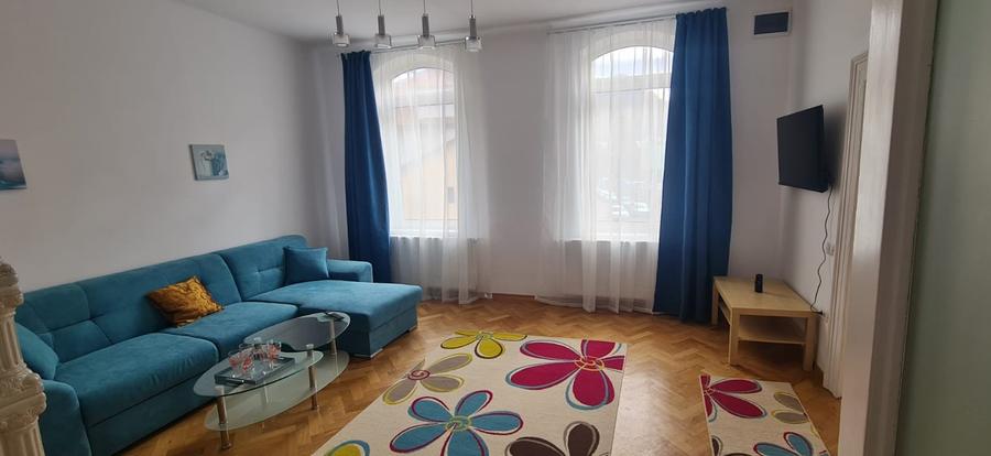 Inchiriez apartament 4 cam str.Sitei, Centrul Civic .