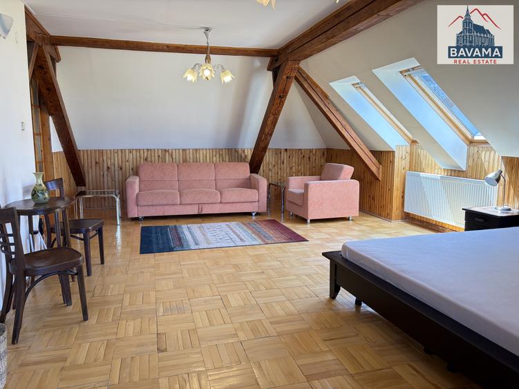 Apartament în Centrul Vechi la casă, de închiriat
