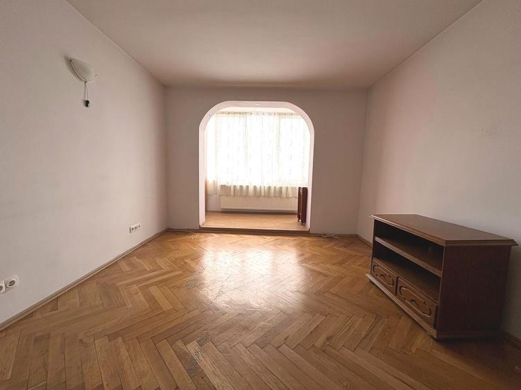 Apartament 2 camere 52mp zona Ultracentrala finisat 67.000eur neg