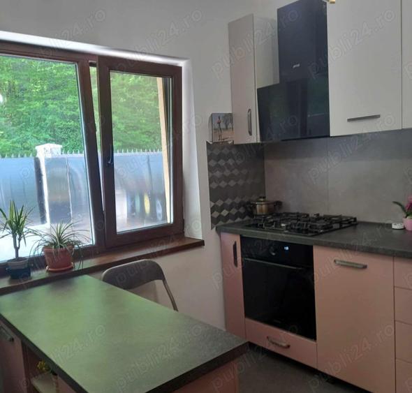 Duplex mobilat 5 camere plus mansarda, 150 mp, 4 parcari, Zona Edgar Quinet