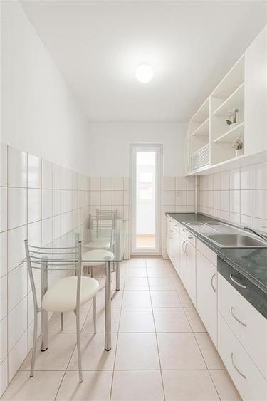 RECO apartament 3 camere in Rogerius