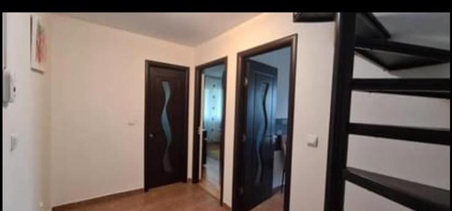 Apartament cu 2 camere,tip Penthouse, DECOMANDAT, zona Nicolina