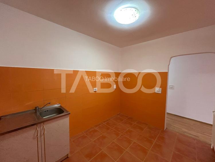 Garsoniera de vanzare 40 mpu etaj intermediar balcon Sibiu - 7