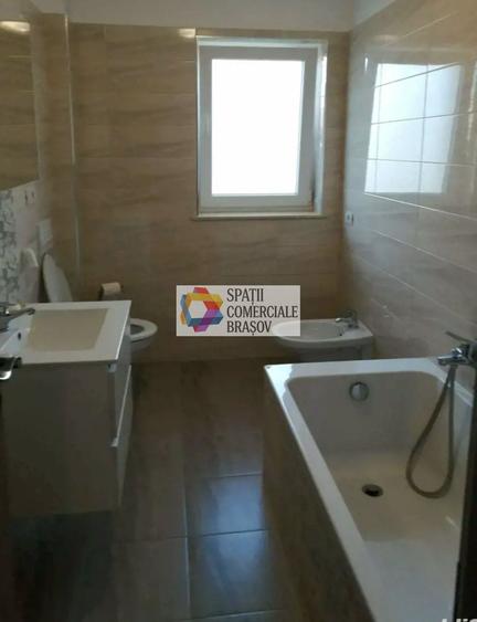 Apartament cu doua camere, zona Tractorul - Coresi, bloc tip vila, 71 mp