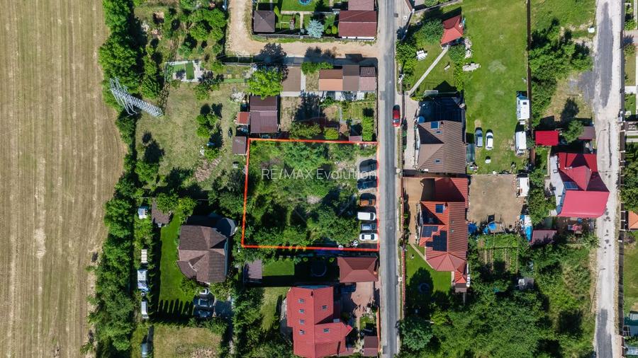 Teren intravilan de vânzare – 876 mp, Săcele, Strada Anotimpurilor - 3