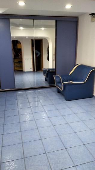 Proprietar, Nerva Traian-Unirii, 2cam, stradal, 8min de metrou,mobilat și utilat