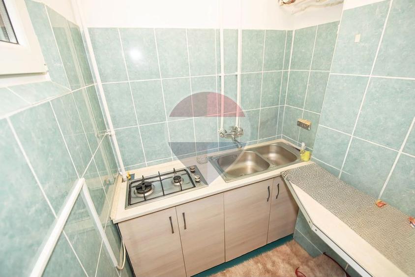 Garsoniera de vanzare,15 mp utili in zona Piata Resita, Berceni, Luica