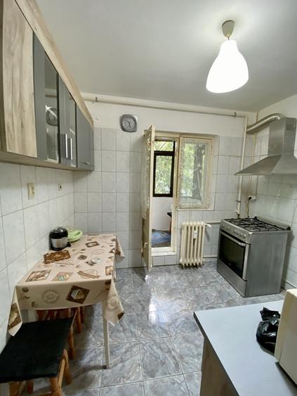 Raritate!3 Camere Decomandate,Etaj 1/4-Militari-Apusului/Uverturii/Bl 1980