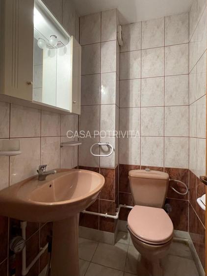 Tomis III, apartament cu 4 camere decomandate, centrala pe gaz, liber - 11