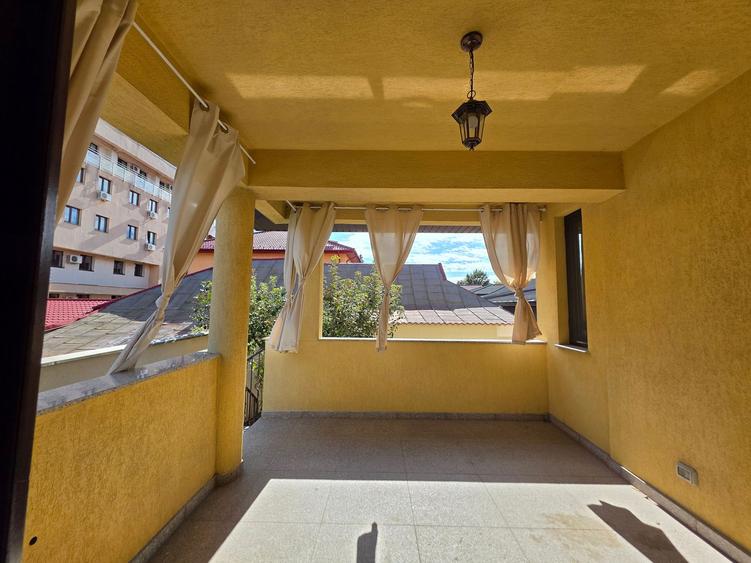 Vila individuală cu piscină privată,, teren 1000 mp – Pipera