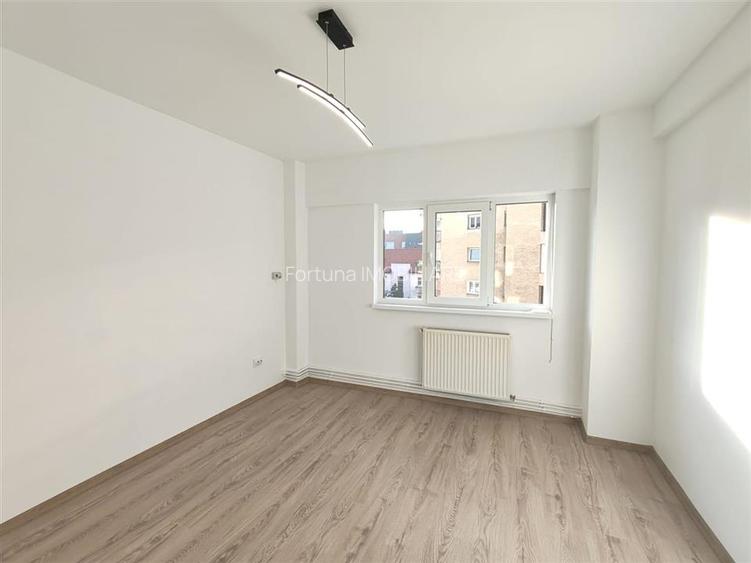 Apartament 2 camere decomandat, renovat, strada Toamnei, Centrul Civic - 5