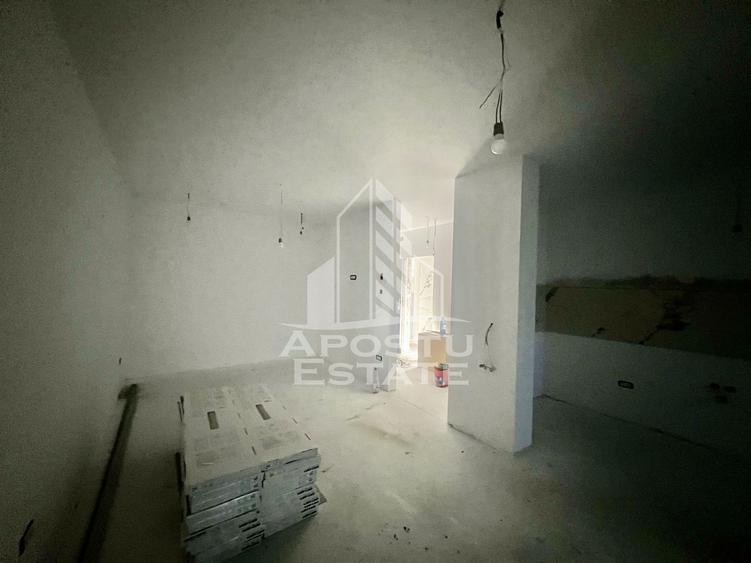 DE VANZARE Apartament doua camere cu gradina 10 mp