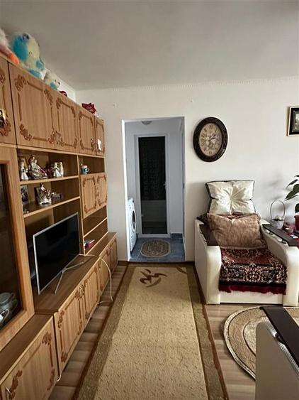 2 camere, cu imbunatatiri, 33 mp, Viziru 1