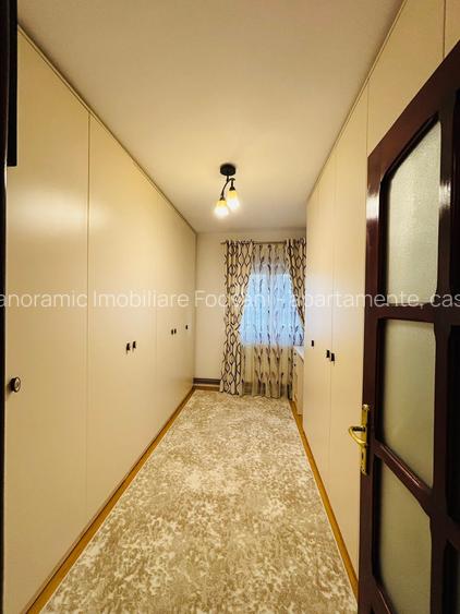 Apartament 4 camere de vanzare, etajul 1, Focsani - 6